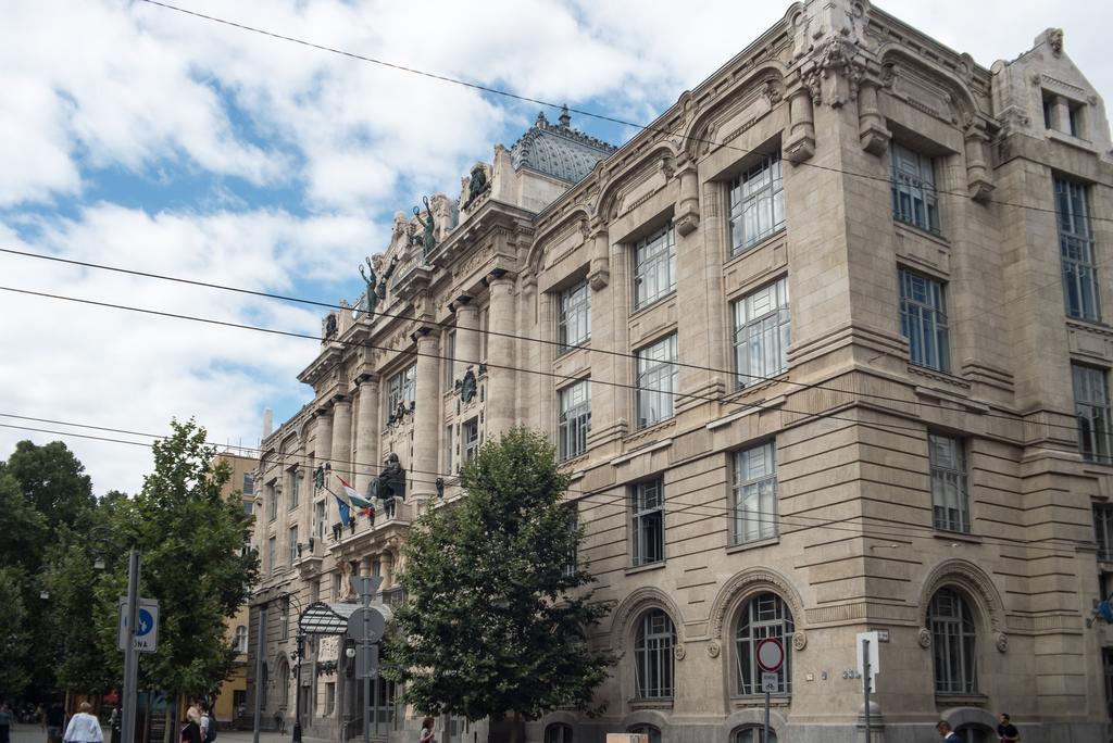 Inviting Flat In The Heart Of Town Apartamento Budapeste Exterior foto