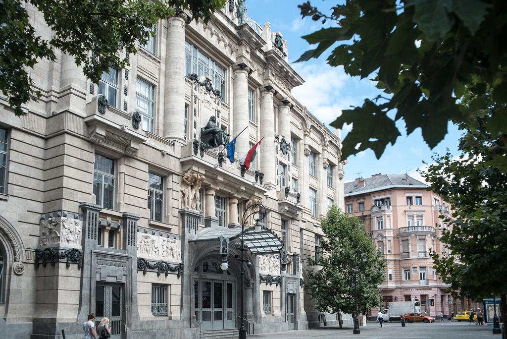 Inviting Flat In The Heart Of Town Apartamento Budapeste Exterior foto