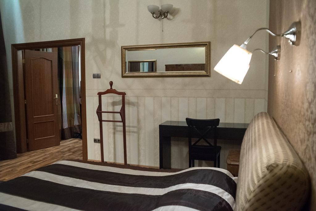 Inviting Flat In The Heart Of Town Apartamento Budapeste Exterior foto