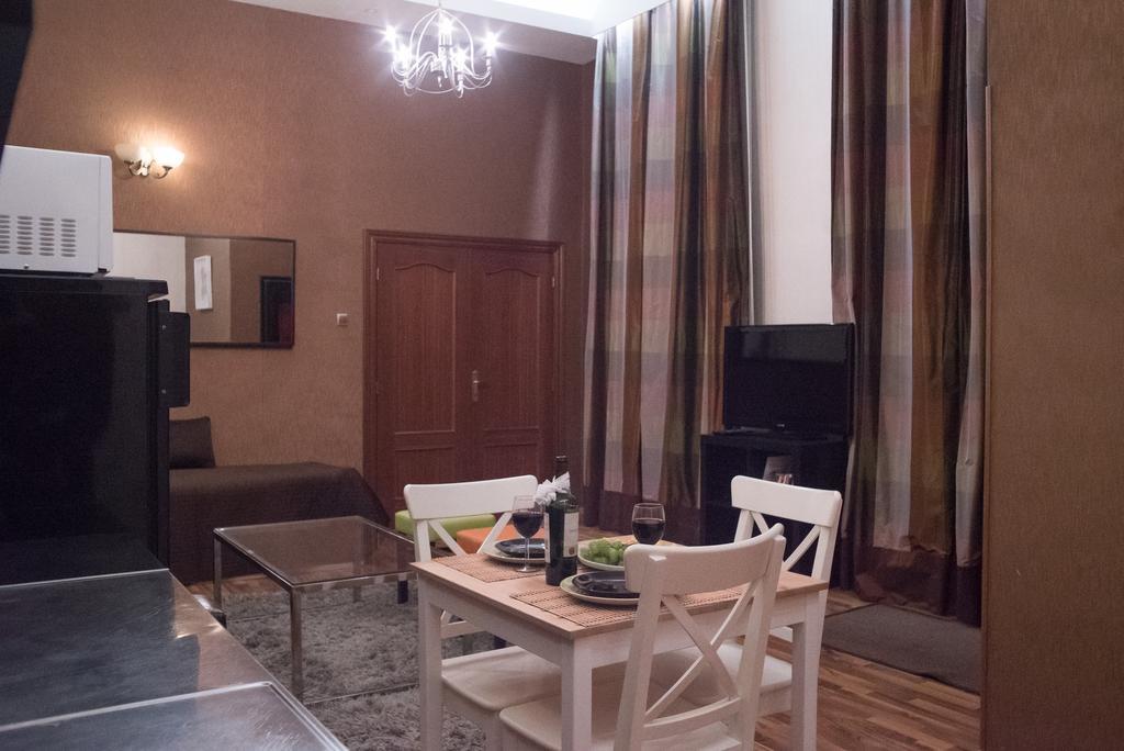 Inviting Flat In The Heart Of Town Apartamento Budapeste Exterior foto