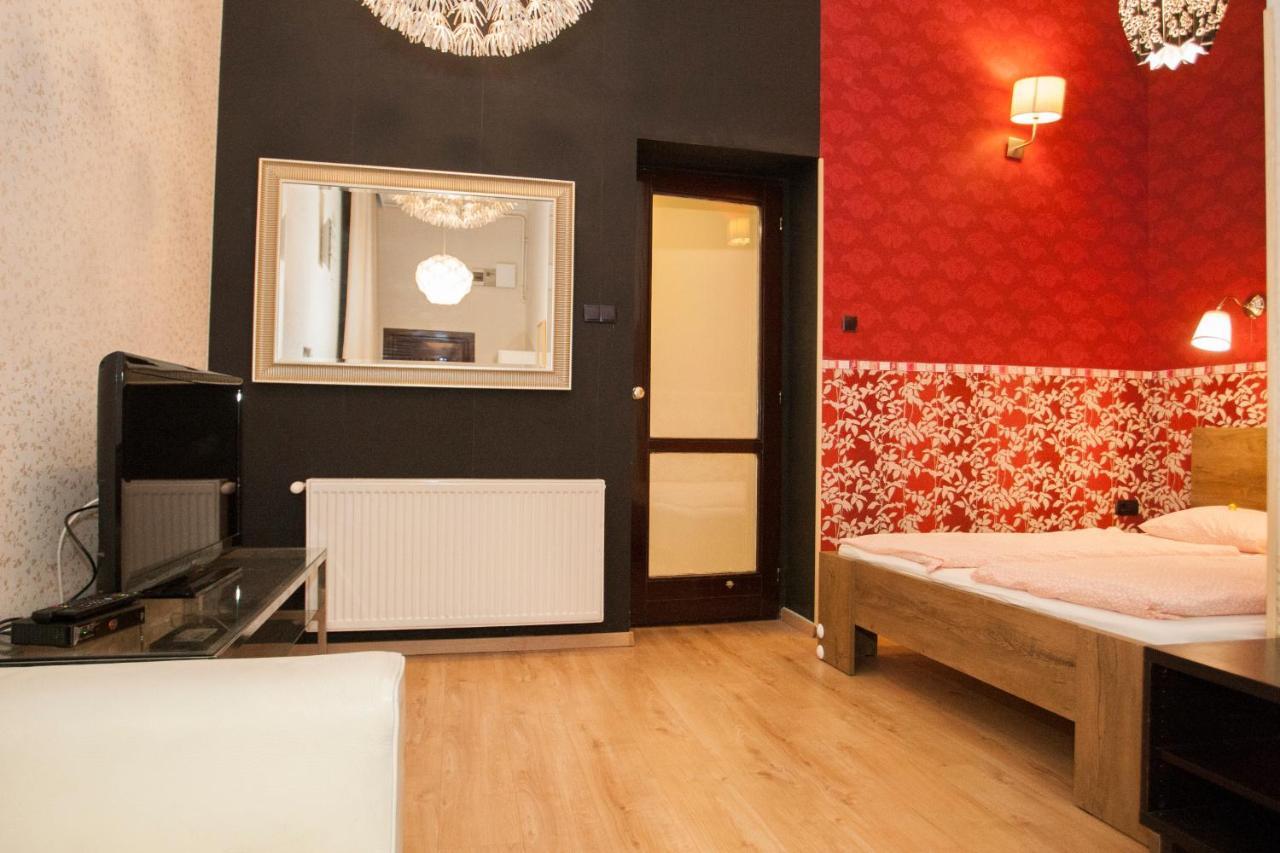 Inviting Flat In The Heart Of Town Apartamento Budapeste Exterior foto