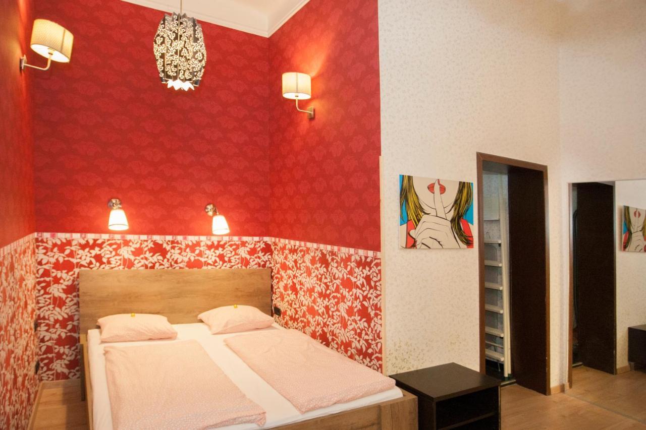Inviting Flat In The Heart Of Town Apartamento Budapeste Exterior foto